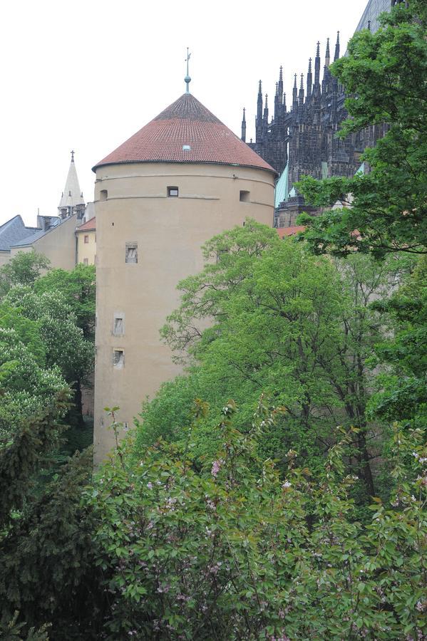 Cisarka Apartments Praag Buitenkant foto