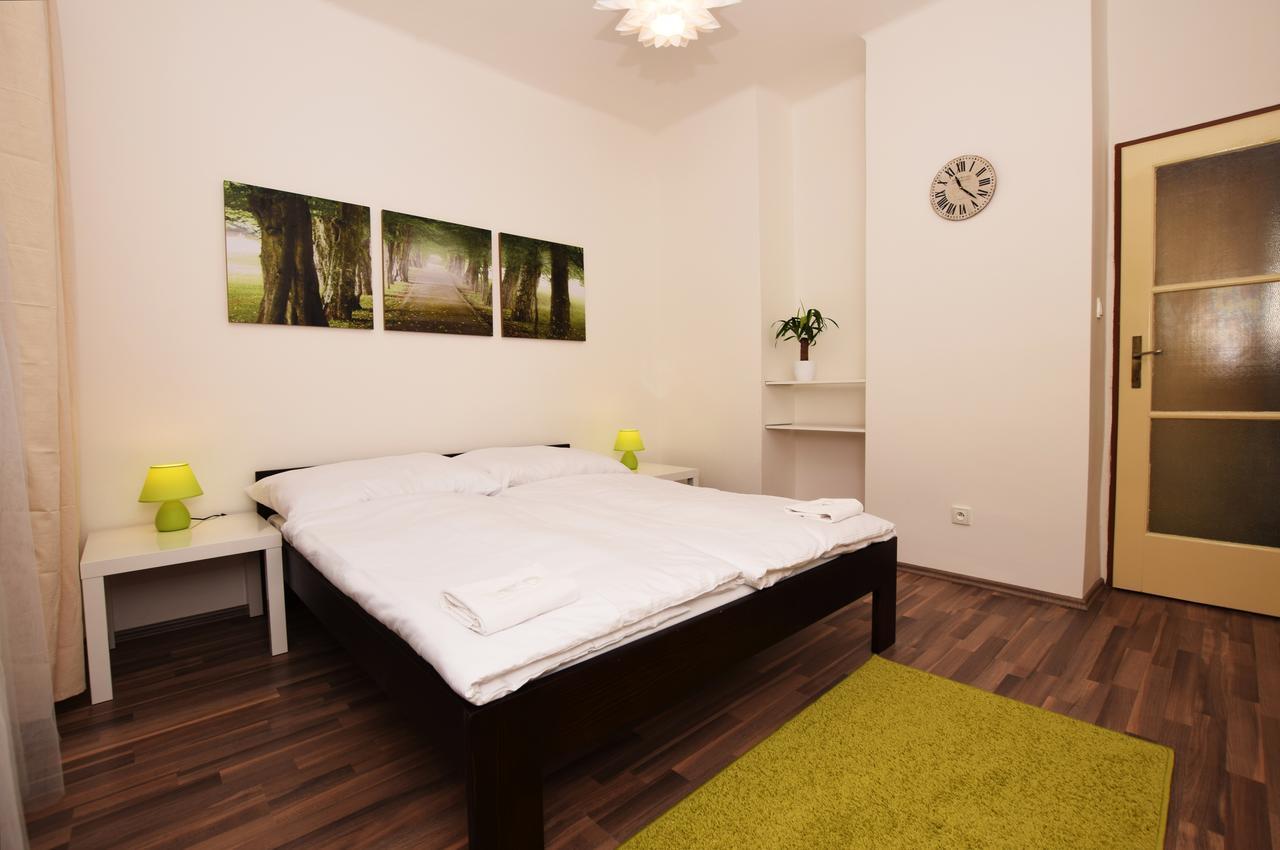 Cisarka Apartments Praag Buitenkant foto